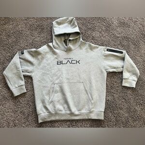 Men’s 2XL Gray Actively Black hoodie.